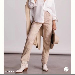Anthropologie Pilcro The Bow Boyfriend Jeans. Color Neutral motif. Size 27. NWT